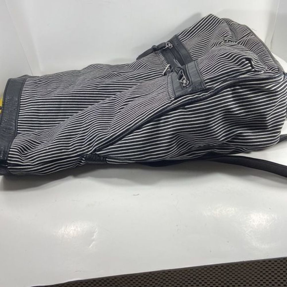 Vans womens hobo backpack Black and white fabric with black leather trim - Picture 10 of 16